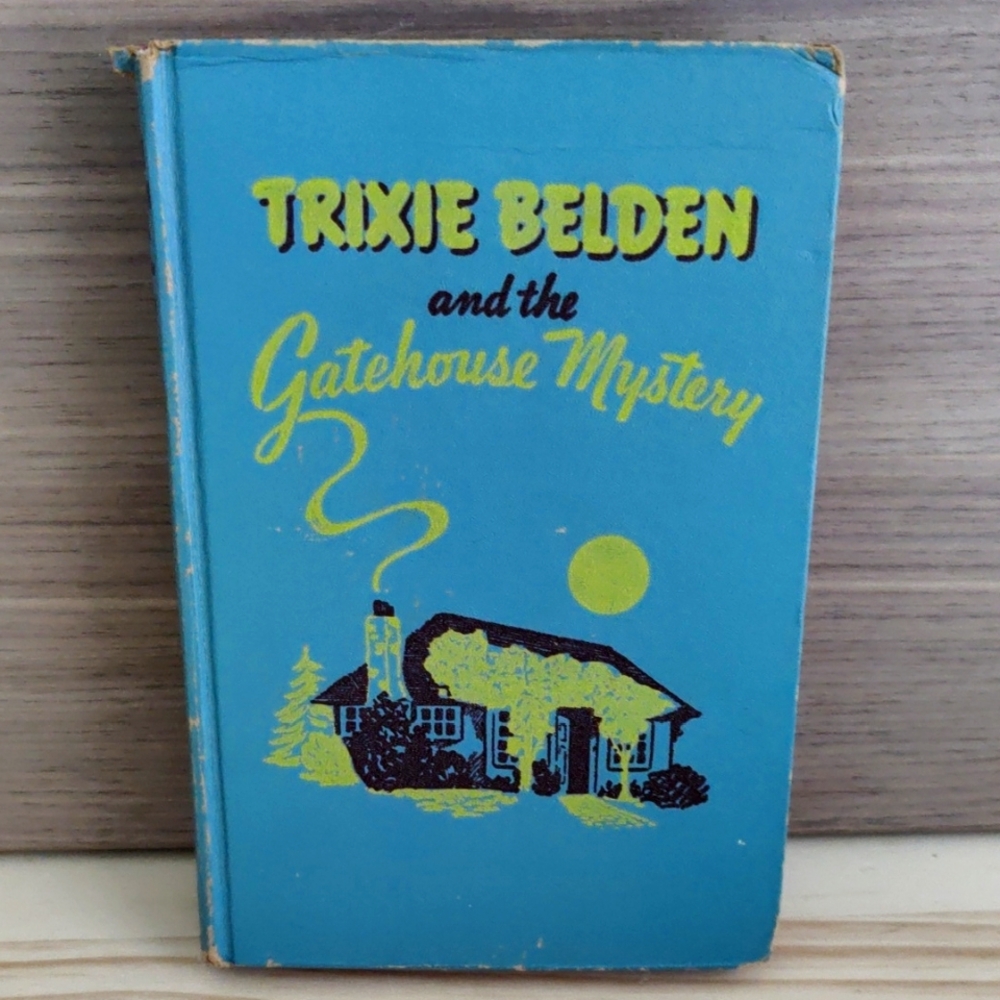 Vintage Trixie Belden and the Gatehouse Mystery Book